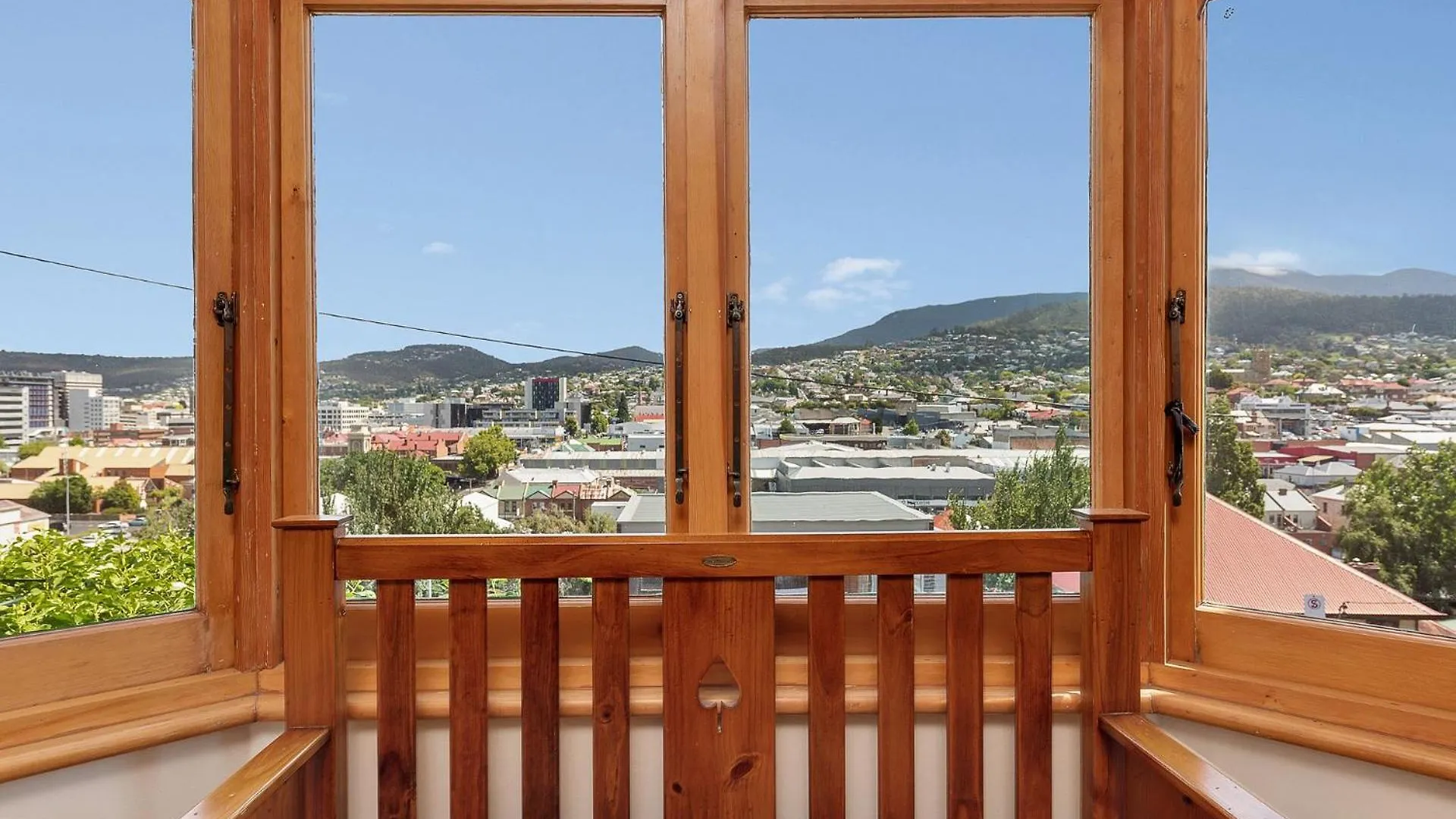 Wellington Views Fantastic City Location Hobart